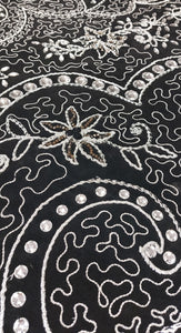 Vintage Embroidery : Silver Stones