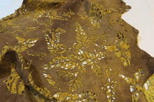 Carica l&#39;immagine nel visualizzatore di Gallery, Pelle traforata Beige e Marrone